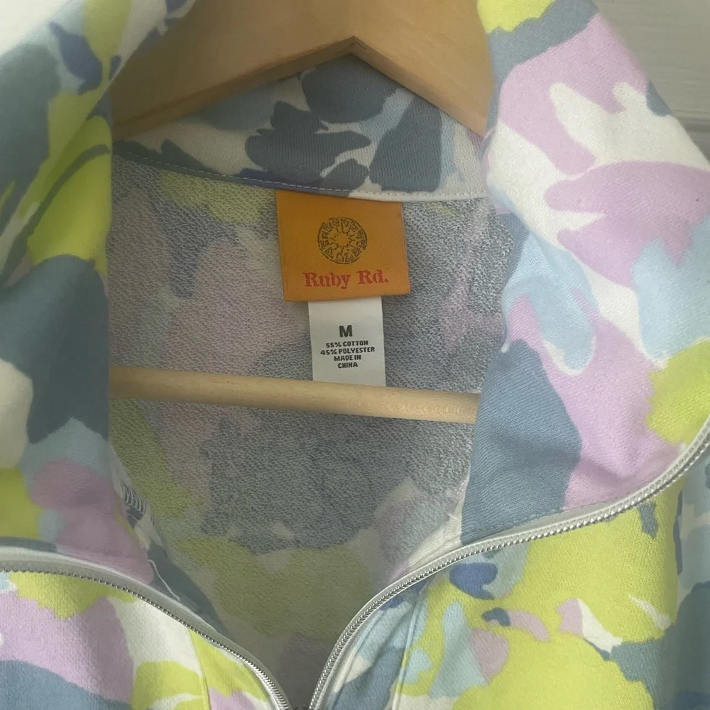 Lightweight pullover - Picture 2 of 5